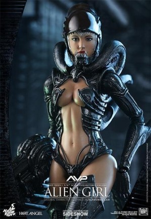 Hot Toys Alien Girl Sixth Scale Figure - Thumbnail