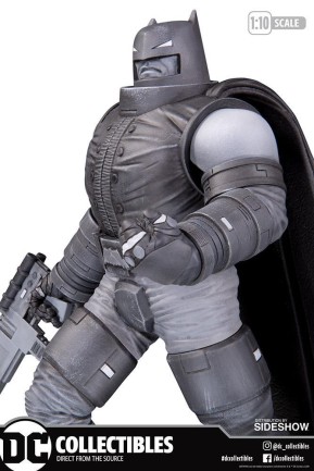 Dc Collectibles Armored Batman Black & White Frank Miller Statue - Thumbnail