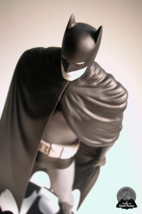 Dc Collectibles Batman Black & White Dave Mazzucchelli 2nd Edition Statue - Thumbnail