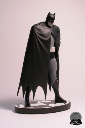 Dc Collectibles Batman Black & White Dave Mazzucchelli 2nd Edition Statue - Thumbnail