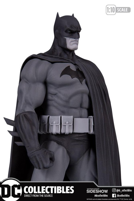 Kotobukiya Batman Black & White Jim Lee Statue