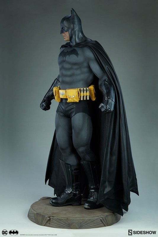 Sideshow Collectibles Batman Legendary Scale Figure DC Comics / Legendary Scale Series