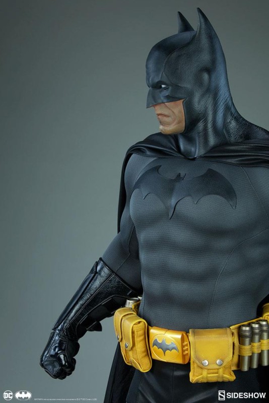 Sideshow Collectibles Batman Legendary Scale Figure DC Comics / Legendary Scale Series