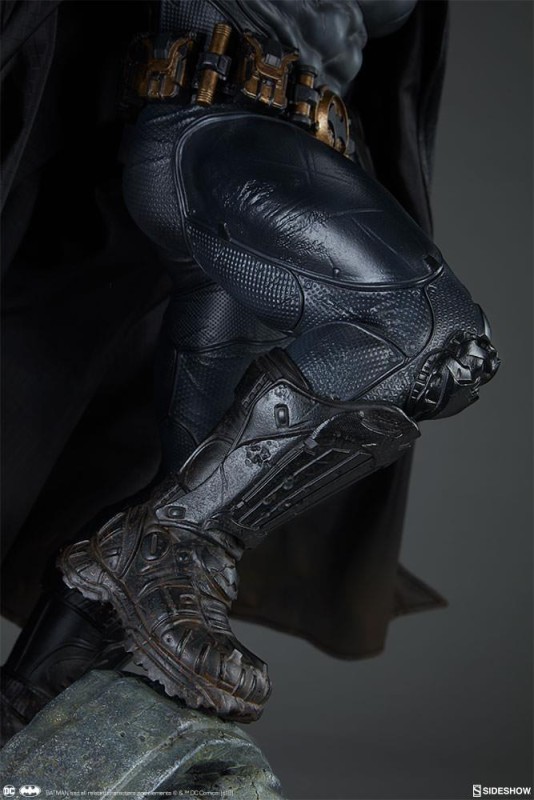 Sideshow Collectibles Batman Premium Format Figure 300542