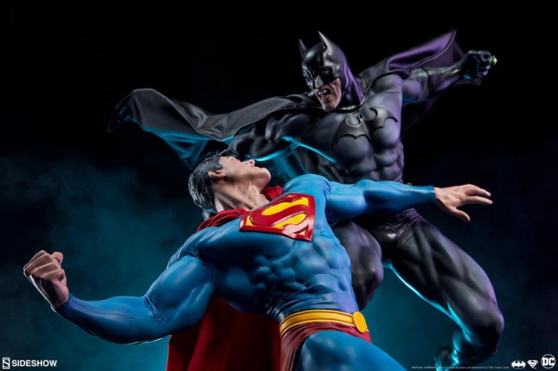 Sideshow Collectibles Batman Vs. Superman Diorama