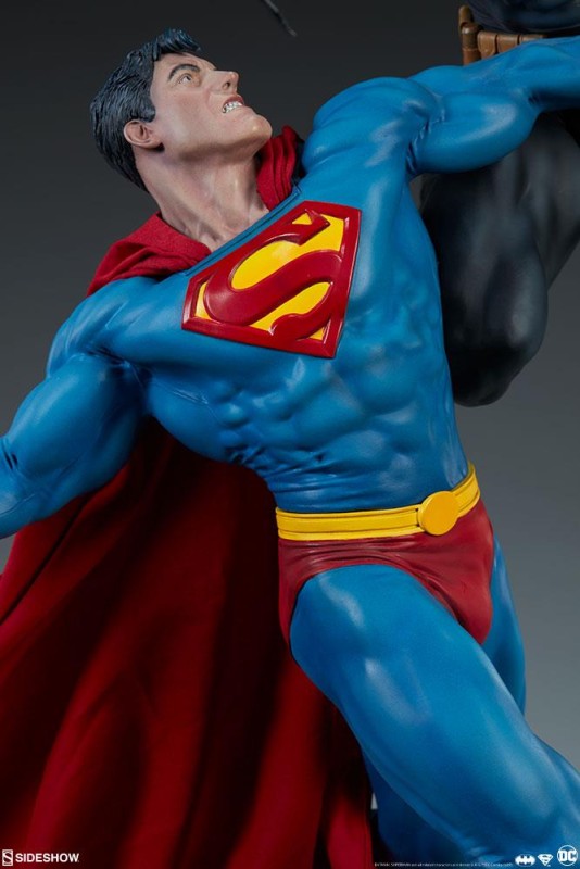 Sideshow Collectibles Batman Vs. Superman Diorama