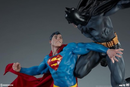 Sideshow Collectibles Batman Vs. Superman Diorama - Thumbnail