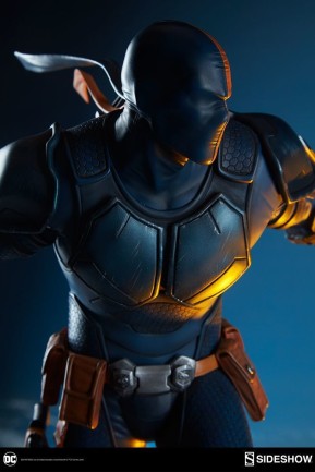 Sideshow Collectibles - Sideshow Collectibles Deathstroke Premium Format Figure