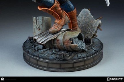 Sideshow Collectibles Deathstroke Premium Format Figure - Thumbnail