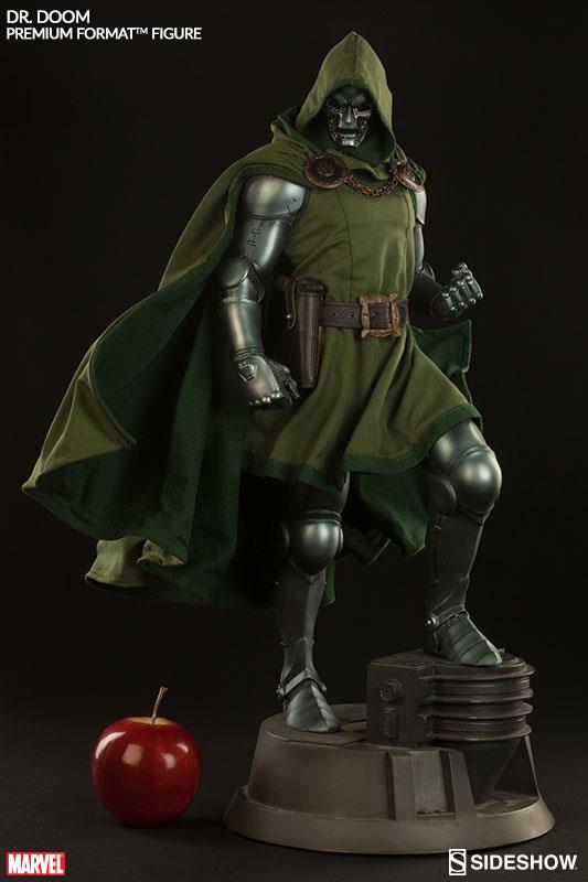 Sideshow Collectibles Dr. Doom Exclusive Premium Format Figure