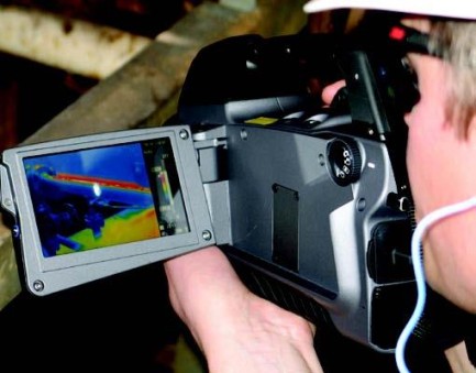 FLIR GF306 SF6 Endüstriyel Trafo Merkezleri ve Optik Gaz Görüntüleme Kamerası - Thumbnail