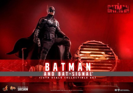 Hot Toys Batman and Bat-Signal Sixth Scale Figure Collectible Set 910596 MMS641 DC Comics / The Batman 2022 - Thumbnail