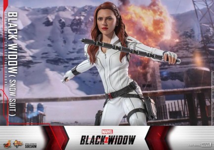 Hot Toys Black Widow (Snow Suit Version) Sixth Scale Figure - 906797 - MMS601 - Marvel Comics / Black Widow - Thumbnail