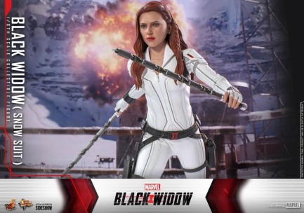 Hot Toys Black Widow (Snow Suit Version) Sixth Scale Figure - 906797 - MMS601 - Marvel Comics / Black Widow - Thumbnail