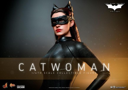 Hot Toys Catwoman Selina Kyle Sixth Scale Figure - 909931 - DC Comics / The Dark Knight Trilogy - MMS627 - Thumbnail