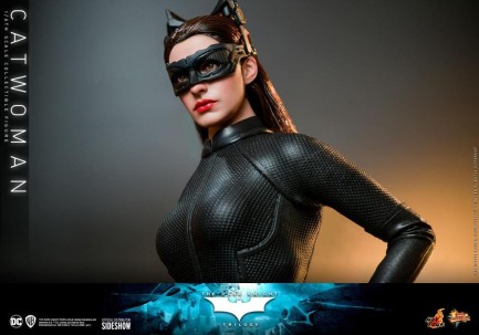 Hot Toys Catwoman Selina Kyle Sixth Scale Figure - 909931 - DC Comics / The Dark Knight Trilogy - MMS627 - Thumbnail