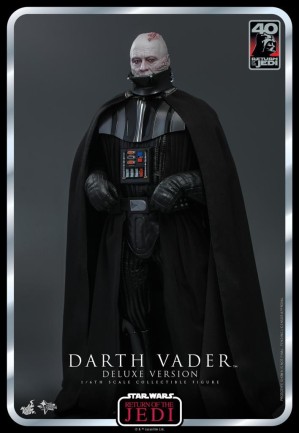 Hot Toys Darth Vader ROTJ 40th Anniv. (Deluxe Version) Sixth Scale Figure MMS700 9122322 - Thumbnail