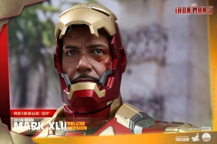 Hot Toys Iron Man Mark XLII (Deluxe Version) Quarter Scale Figure - 908659 - Marvel Comics / Iron Man 3 - Thumbnail