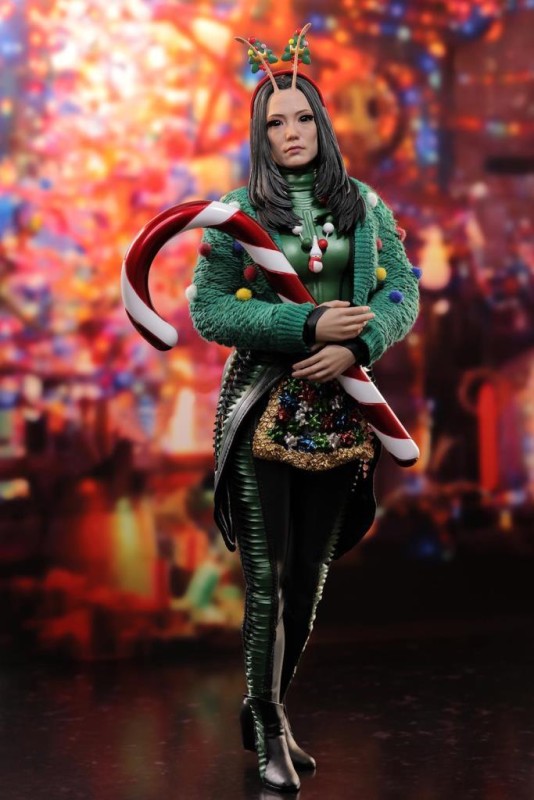 Hot Toys Mantis Sixth Scale Figure 904933 TMS094 Marvel Comics / GOTG Guardians Of The Galaxy Holiday Special (ÖN SİPARİŞ)