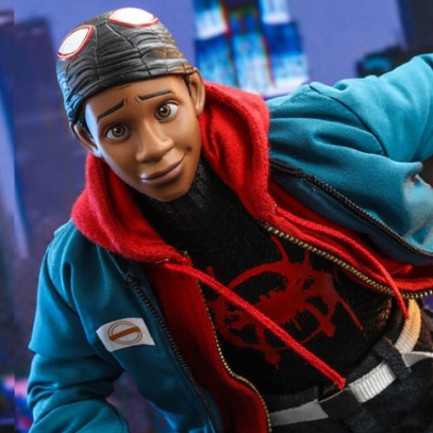 Hot Toys Miles Morales (Spider-Verse) Sixth Scale Figure 906026 MMS567 - Marvel Comics / Into the Spider-Verse - Thumbnail