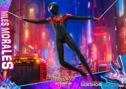 Hot Toys Miles Morales (Spider-Verse) Sixth Scale Figure 906026 MMS567 - Marvel Comics / Into the Spider-Verse - Thumbnail