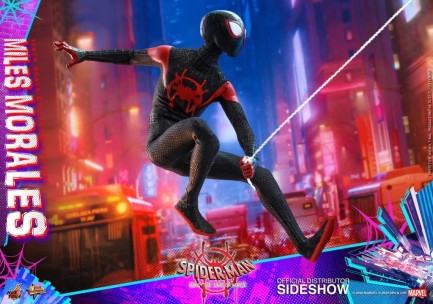 Hot Toys Miles Morales (Spider-Verse) Sixth Scale Figure 906026 MMS567 - Marvel Comics / Into the Spider-Verse - Thumbnail