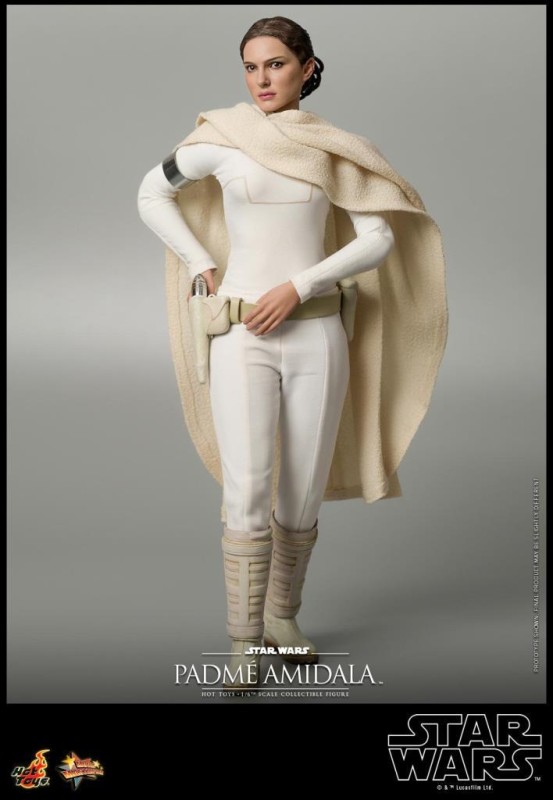 Hot Toys Padmé Amidala Sixth Scale Figure 903720 MMS678 Star Wars / Episode II Attack Of The Clones