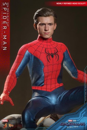 Hot Toys Spider-Man (New Red and Blue Suit) (Deluxe Version) Sixth Scale Figure 9120362 MMS680 - Thumbnail