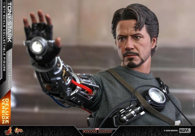 Hot Toys Tony Stark (Mech Test Deluxe Version) Sixth Scale Figure - 906793 - MMS582 - Marvel Comics / Iron Man