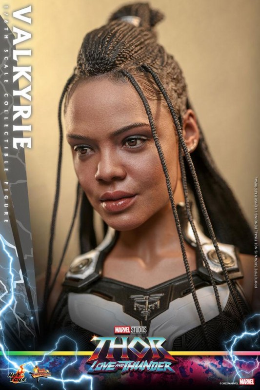 Hot Toys Valkyrie Sixth Scale Figure 911757 MMS673 Marvel Comics / Thor Love and Thunder