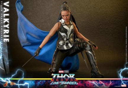 Hot Toys Valkyrie Sixth Scale Figure 911757 MMS673 Marvel Comics / Thor Love and Thunder - Thumbnail