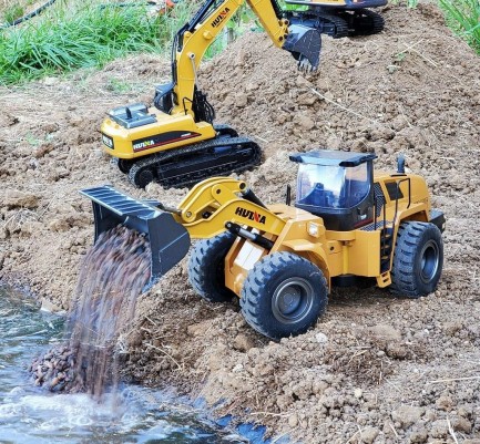 HUINA 1/14 Yüksek Kalite RC Model - FULL METAL Wheel Loader Damper + FULL METAL Ekskavatör Paletli Kepçe Kazıcı + FULL METAL Damperli Kamyon - Süper Kombo Set - Thumbnail