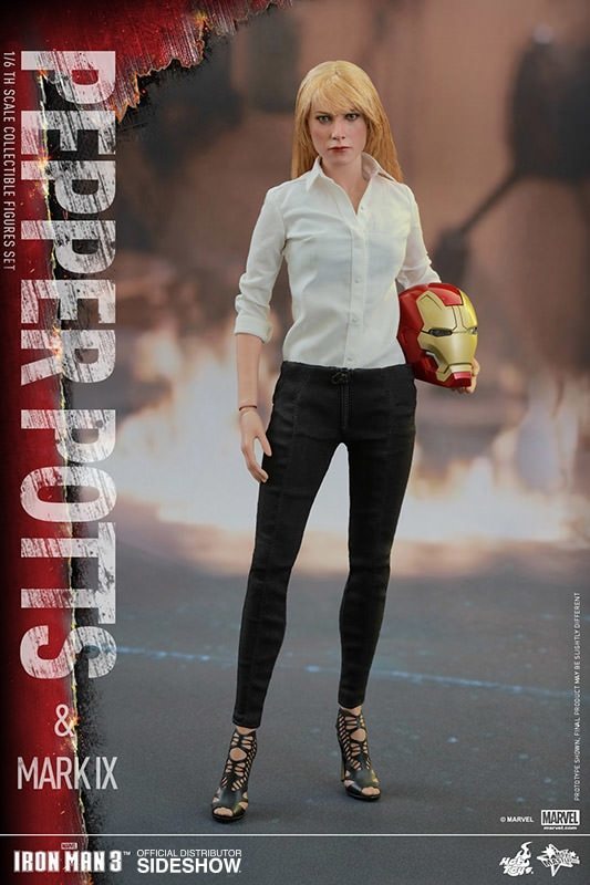 Hot Toys Pepper Potts and Mark IX Sixth Scale Figure Set