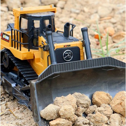 HUINA 1/16 Yüksek Kalite 9 Kanal RC Model Buldozer Paletli Metal Kepçe Kazıcı Uzaktan Kumandalı Çok Fonksiyonlu İş Makinası - 2.4G Sesli ve Işıklı - 1569 - Thumbnail