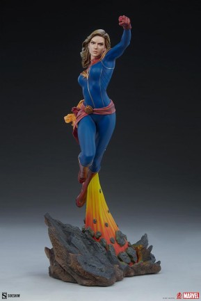 Sideshow Collectibles Captain Marvel Avengers Assemble Statue - 200573 - Thumbnail