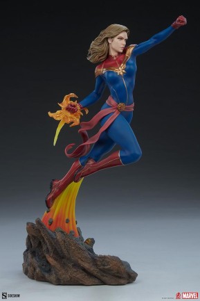 Sideshow Collectibles Captain Marvel Avengers Assemble Statue - 200573 - Thumbnail