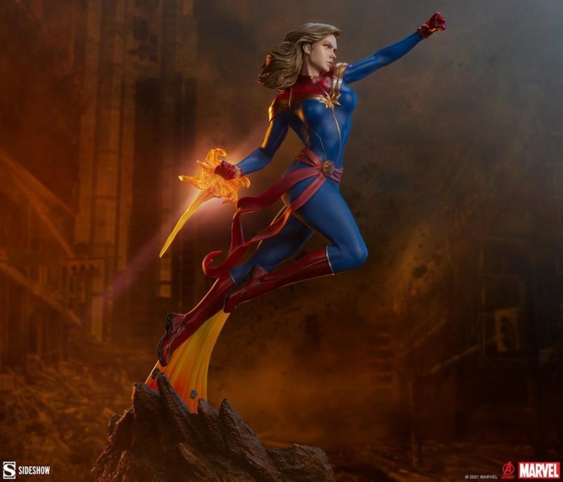 Sideshow Collectibles Captain Marvel Avengers Assemble Statue - 200573