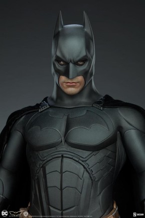 Sideshow Collectibles Batman Premium Format Figure 300763 - Thumbnail