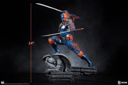 Sideshow Collectibles Deathstroke Premium Format Figure 300832 DC Comics / Teen Titans - Thumbnail