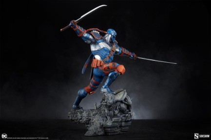 Sideshow Collectibles Deathstroke Premium Format Figure 300832 DC Comics / Teen Titans - Thumbnail