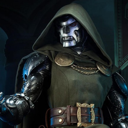 Sideshow Collectibles - Sideshow Collectibles Dr. Doom Legendary Scale Figure