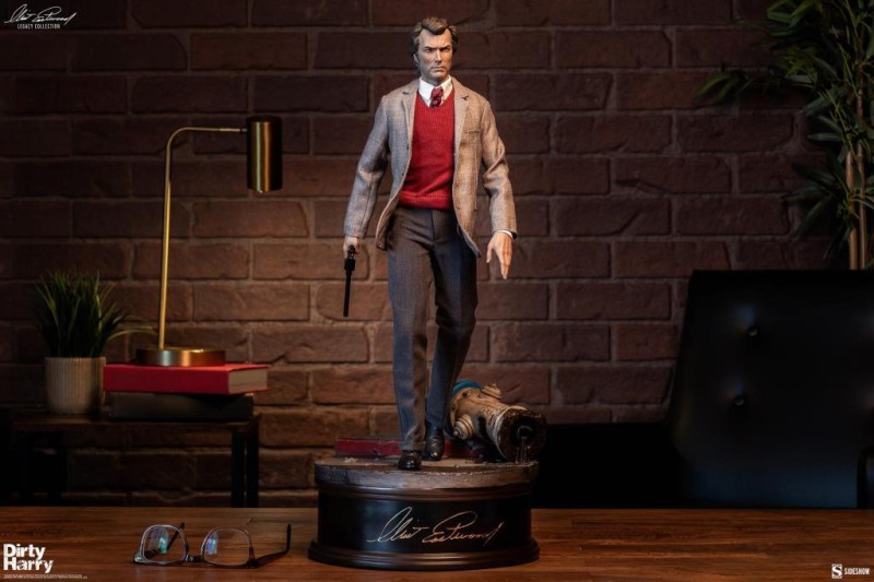 Sideshow Collectibles Harry Callahan Premium Format Figure 300810 Clint Eastwood Legacy Collection / Dirty Harry