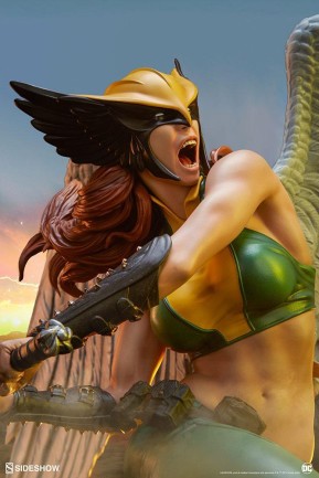 Sideshow Collectibles Hawkgirl Premium Format Figure DC Comics / Thanagarian - Thumbnail