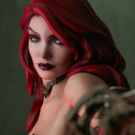 Sideshow Collectibles - Sideshow Collectibles Poison Ivy Deadly Nature Premium Format Figure - 300833 - DC Comics / Gotham City Showdown (Ön Sipariş)