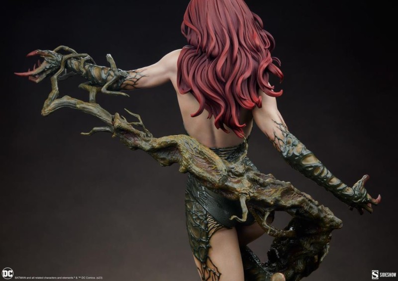 Sideshow Collectibles Poison Ivy Deadly Nature Premium Format Figure - 300833 - DC Comics / Gotham City Showdown (Ön Sipariş)