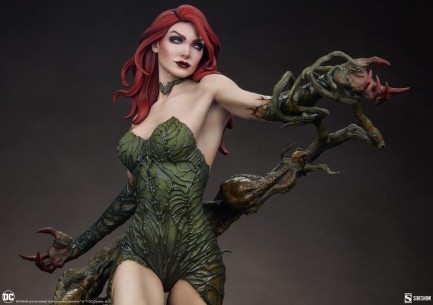 Sideshow Collectibles Poison Ivy Deadly Nature Premium Format Figure - 300833 - DC Comics / Gotham City Showdown (Ön Sipariş) - Thumbnail