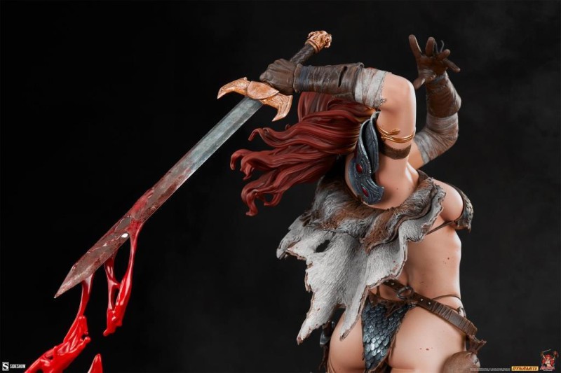 Sideshow Collectibles Red Sonja: A Savage Sword Premium Format Figure 300813 Dynamite / Red Sonja (ÖN SİPARİŞ)