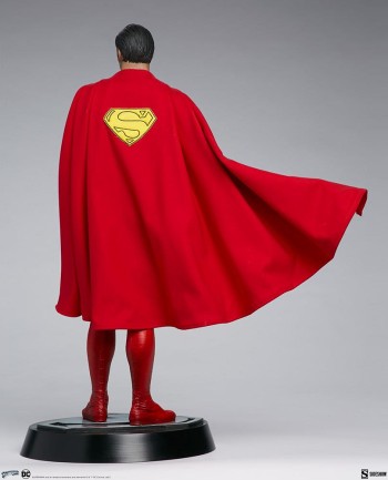 Sideshow Collectibles Superman: The Movie Premium Format Figure 300759 - Thumbnail