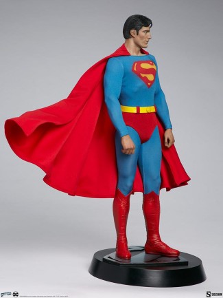 Sideshow Collectibles Superman: The Movie Premium Format Figure 300759 - Thumbnail