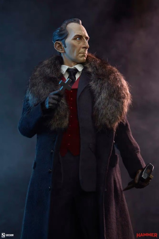 Sideshow Collectibles Van Helsing Premium Format Figure 300376 Horror Classics / Dracula (1958) / Peter Cushing